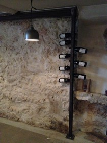 Support métalique pour bouteilles de vin